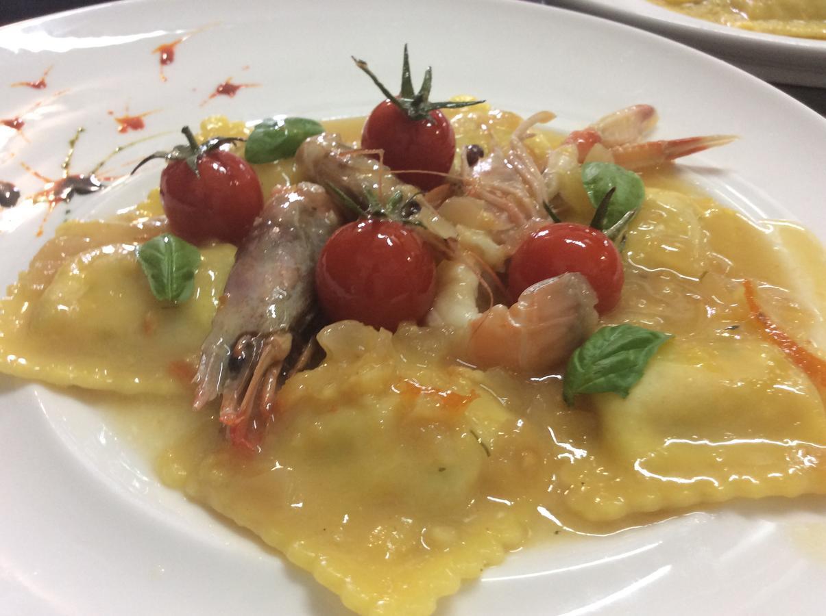 Il Borghetto Hotel Ristorante Lamezia Terme Dış mekan fotoğraf