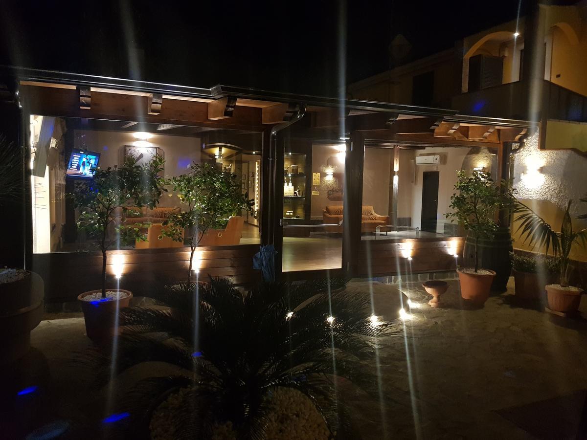 Il Borghetto Hotel Ristorante Lamezia Terme Dış mekan fotoğraf